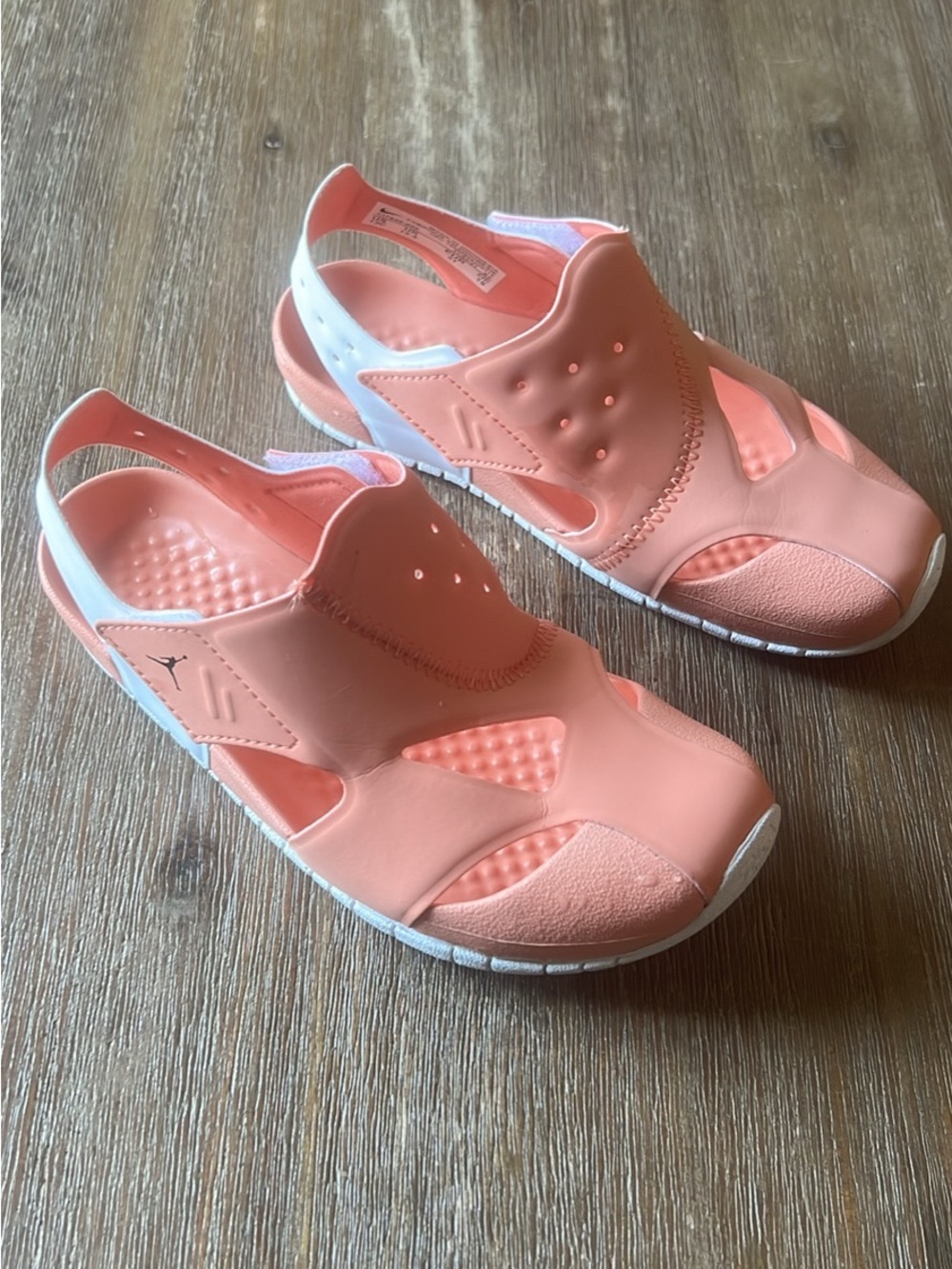 Jordan Flare PS Kids' Coral and White Slide Sandals